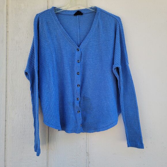 Urban Outfitters Out from Under Oversized Waffle Knit Button Up Shirt Thermal XS - Picture 1 of 4